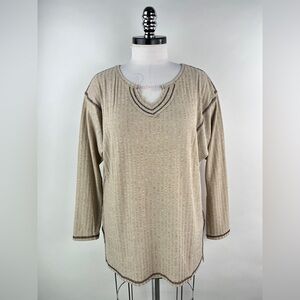 💚 3061. V-Neck Long Sleeve Ribbed Top